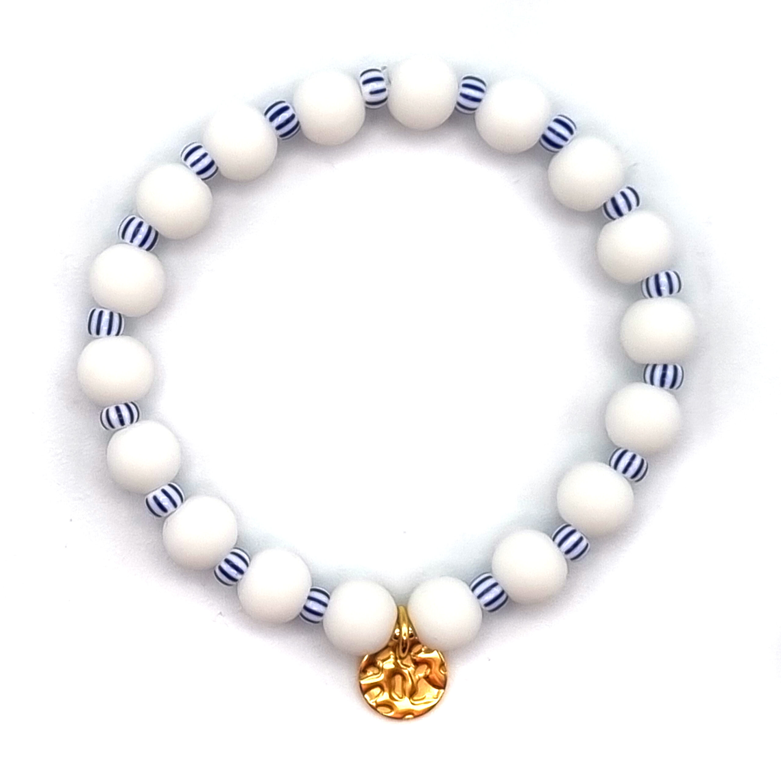 ARMBAND Jade matt Weiß mit Rocailles Perlen gestreift