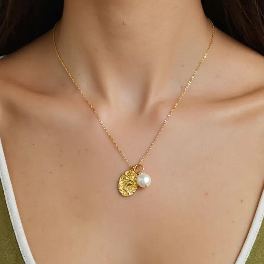 KETTE Edelstahl mit ovalem Anhänger und Perle